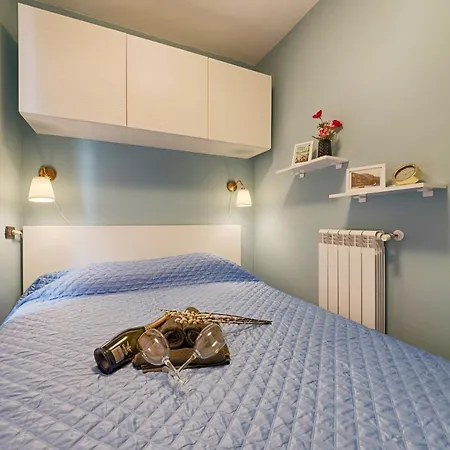 Two-bedroom Rise And Shine Apartment Acquaseria